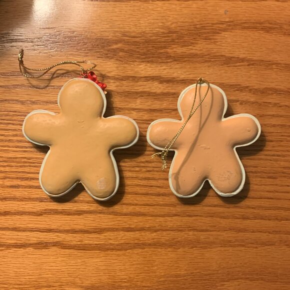 SET OF 2 GINGERBREAD FIGURES, MALE AND FEMALE, CHRISTMAS ORNAMENTS - Picture 2 of 4